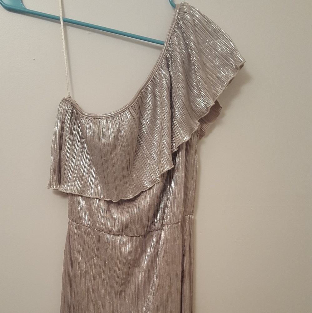 Silver one-shouldered dress with drape